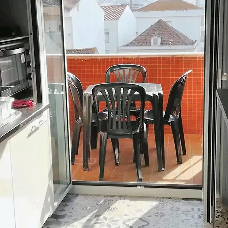Apartment Welcoming In Pombal 73 M² Private Balcony